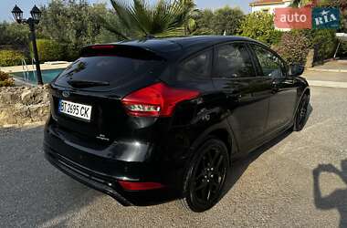 Хэтчбек Ford Focus 2016 в 