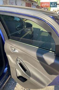Хэтчбек Ford Focus 2017 в 
