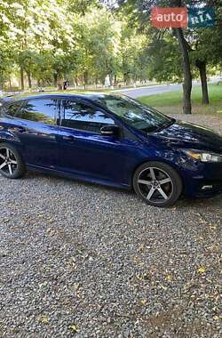 Хэтчбек Ford Focus 2017 в 
