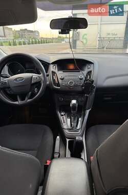 Хэтчбек Ford Focus 2016 в 