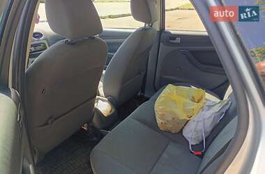 Хэтчбек Ford Focus 2008 в 
