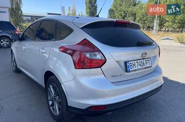 Хэтчбек Ford Focus 2014 в 