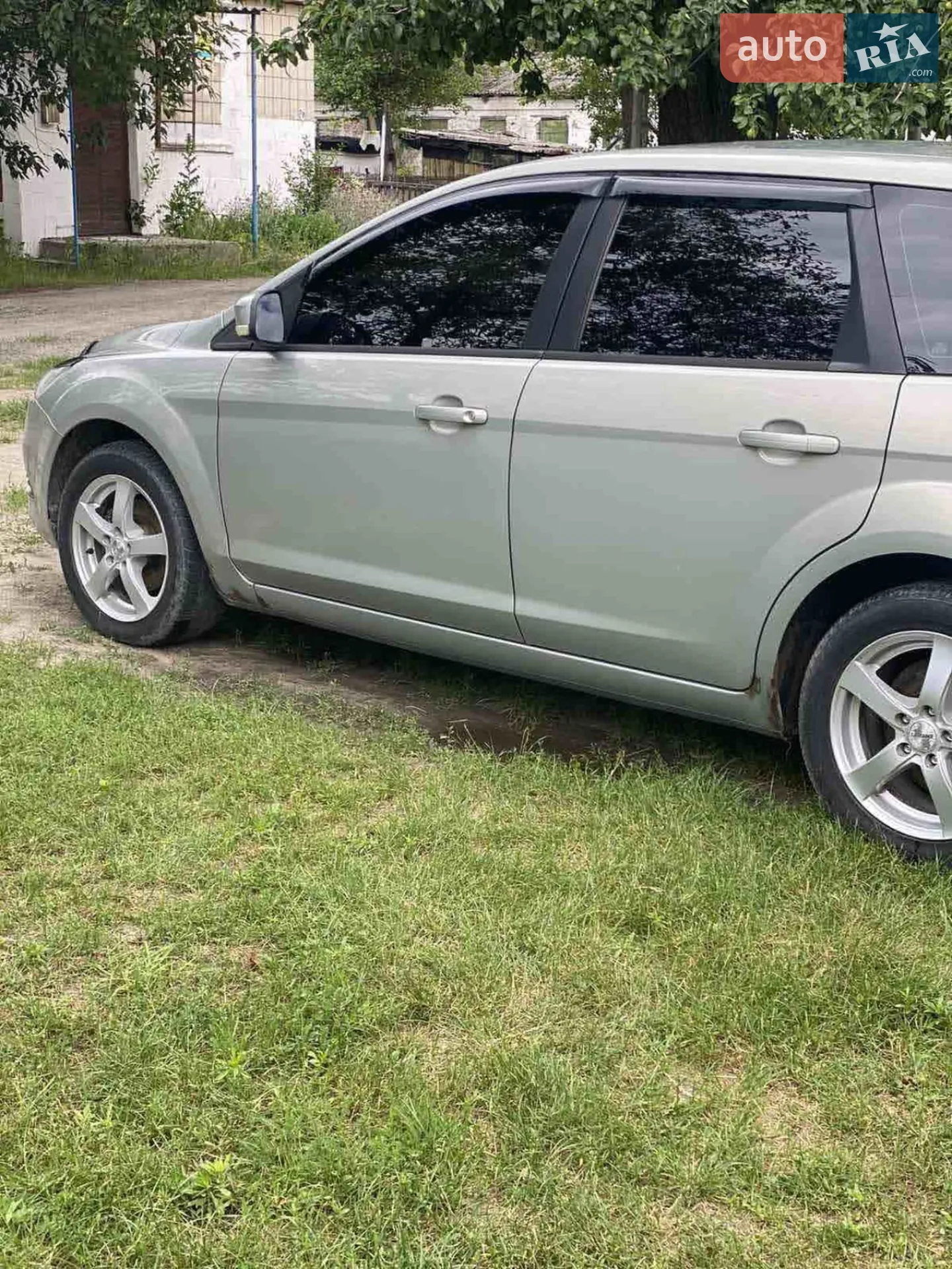 2010 Ford Focus - мініатюра 6