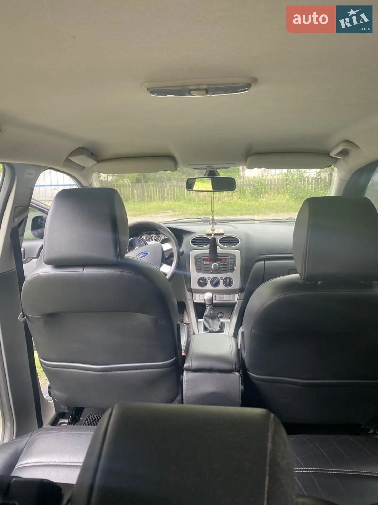 2010 Ford Focus - мініатюра 10