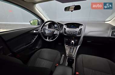 Седан Ford Focus 2015 в 