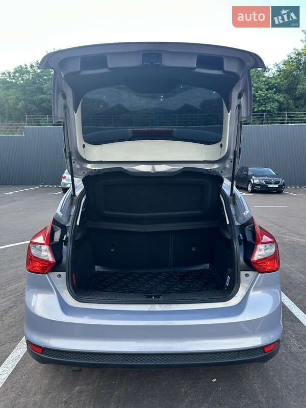 Хэтчбек Ford Focus 2013 в Киеве