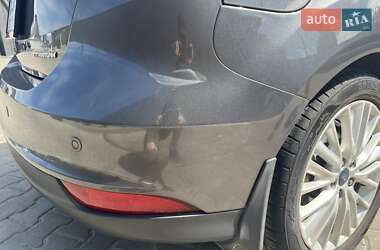 Хэтчбек Ford Focus 2016 в 