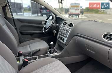 Седан Ford Focus 2006 в 