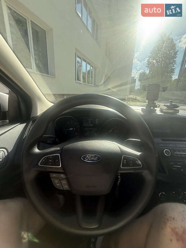 Седан Ford Focus 2017 в Львове