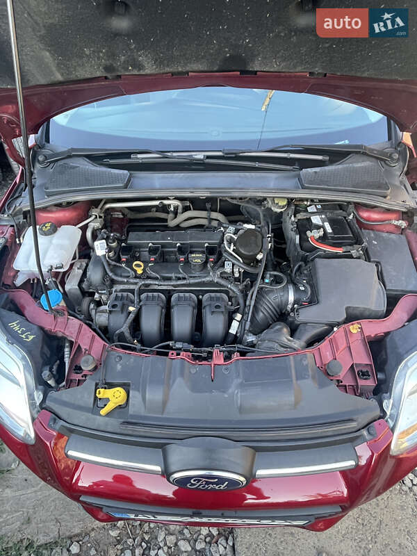 Хэтчбек Ford Focus 2014 в Днепре
