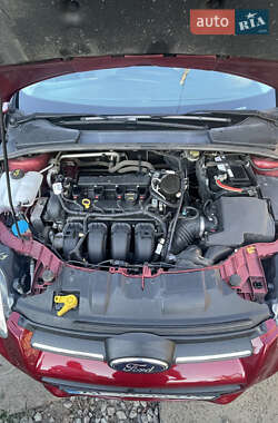 Хэтчбек Ford Focus 2014 в 