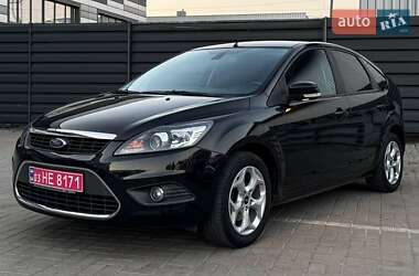 Хэтчбек Ford Focus 2009 в 