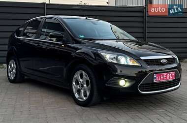 Хэтчбек Ford Focus 2009 в 