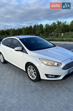 Хэтчбек Ford Focus 2015 в 