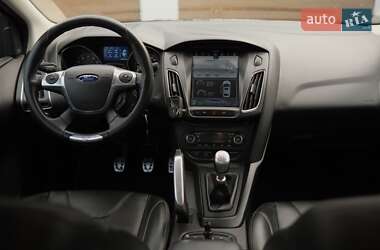 Седан Ford Focus 2013 в 
