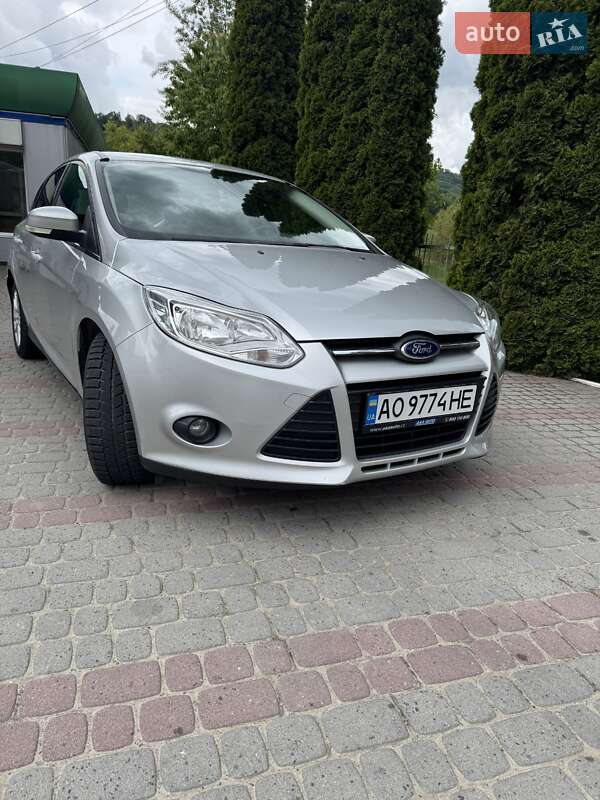 Ford Focus 2011