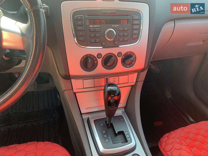 Седан Ford Focus 2010 в Ровно