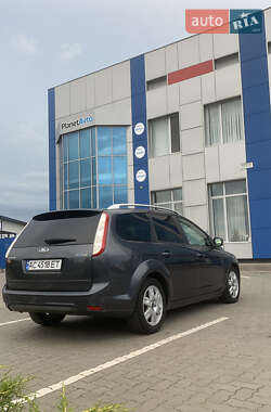 Универсал Ford Focus 2010 в 