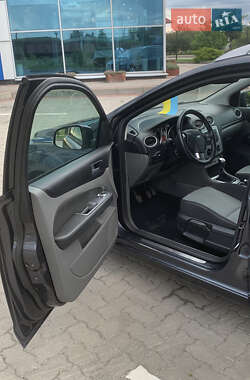 Универсал Ford Focus 2010 в 