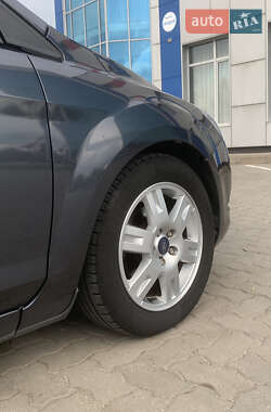 Универсал Ford Focus 2010 в 