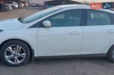 Седан Ford Focus 2012 в 