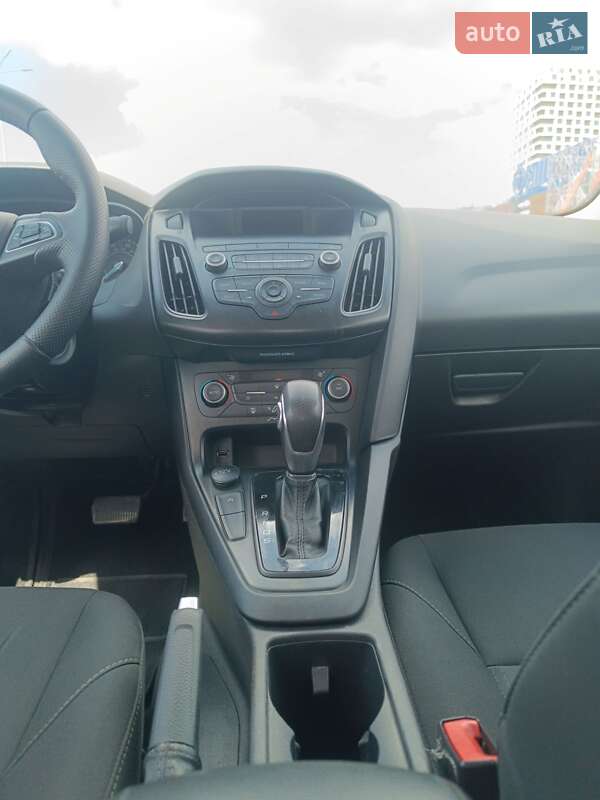 Седан Ford Focus 2017 в Киеве