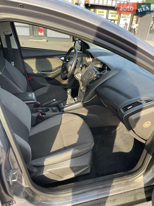 Хэтчбек Ford Focus 2014 в Киеве фото 19 Хэтчбек Ford Focus 2014 в Киеве