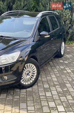 Универсал Ford Focus 2010 в 