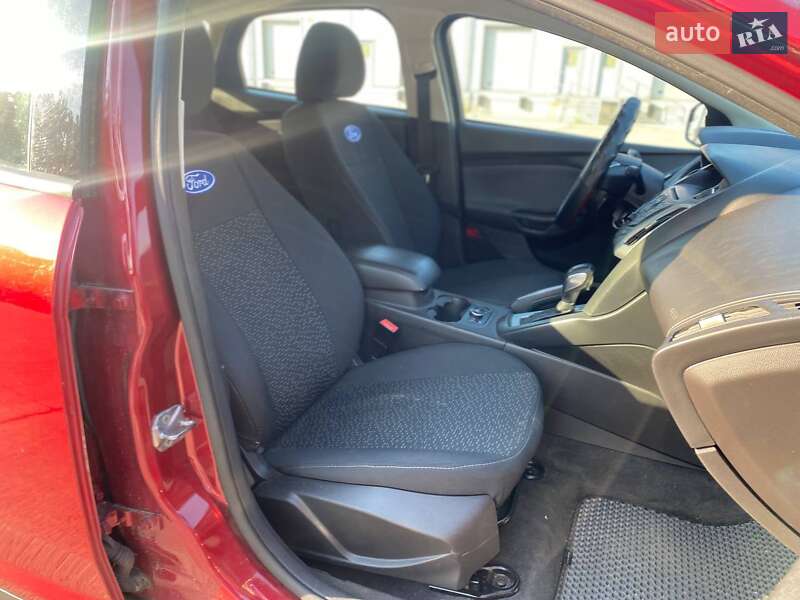 Хэтчбек Ford Focus 2012 в Киеве
