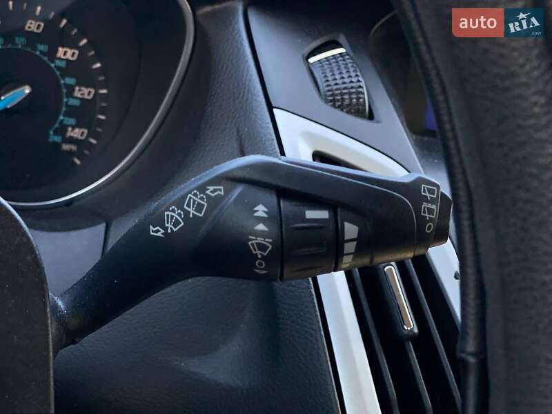 Хэтчбек Ford Focus 2012 в Киеве