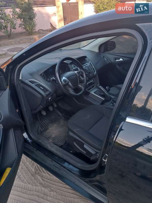 Хетчбек Ford Focus 2012 в Дніпрі