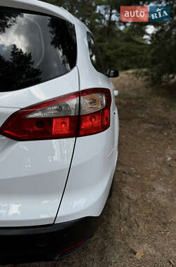 Универсал Ford Focus 2014 в 