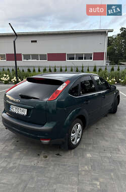 Хэтчбек Ford Focus 2005 в 