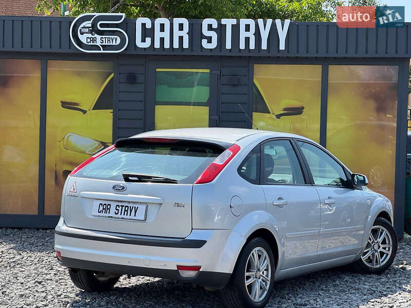 Хэтчбек Ford Focus 2007 в Стрые