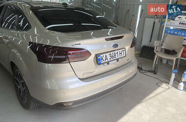 Седан Ford Focus 2017 в 