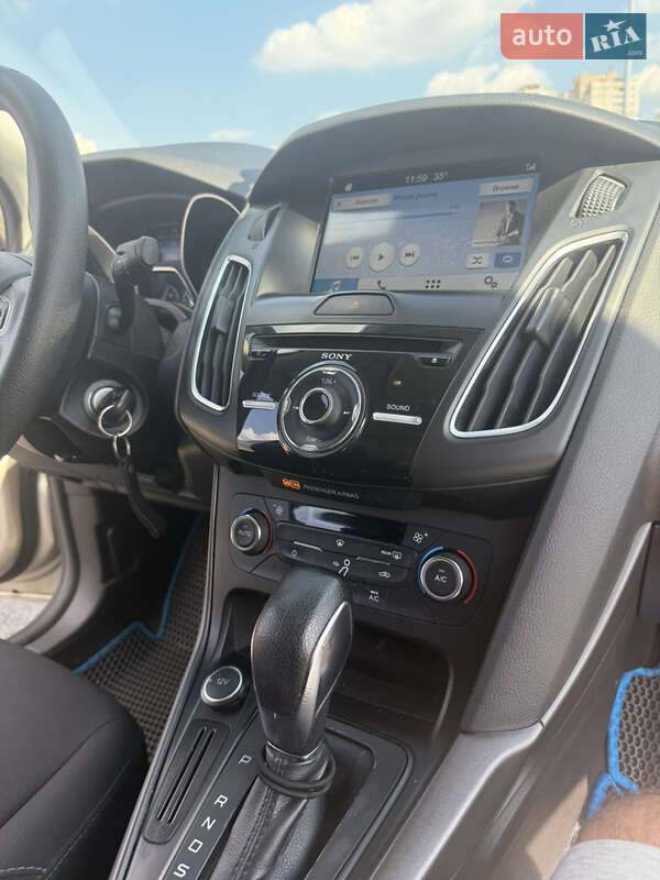 Седан Ford Focus 2017 в Киеве фото 41 Седан Ford Focus 2017 в Киеве