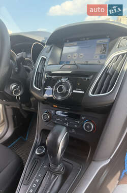 Седан Ford Focus 2017 в 