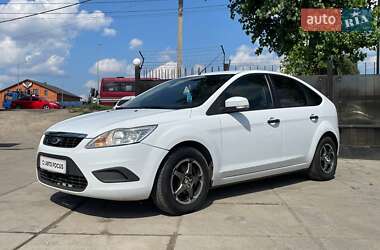 Хэтчбек Ford Focus 2011 в 