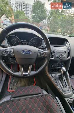 Хетчбек Ford Focus 2016 в Івано-Франківську