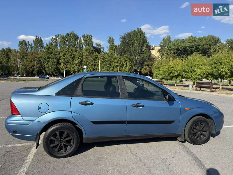 Седан Ford Focus 2000 в Запорожье