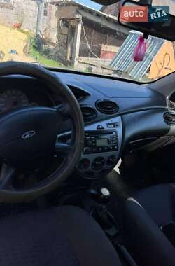 Хэтчбек Ford Focus 2001 в Львове