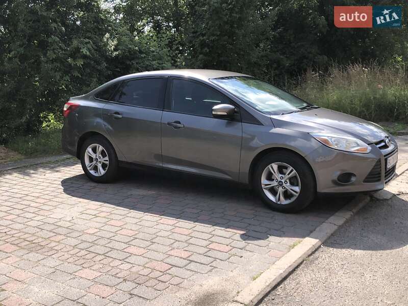 Седан Ford Focus 2014 в 