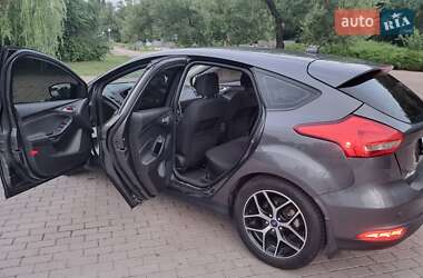 Хэтчбек Ford Focus 2017 в 