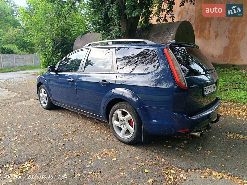 Универсал Ford Focus 2008 в Остроге
