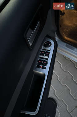 Хэтчбек Ford Focus 2010 в 