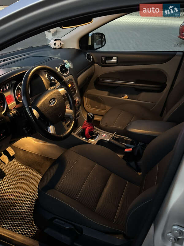 Хэтчбек Ford Focus 2010 в Львове фото 23 Хэтчбек Ford Focus 2010 в Львове