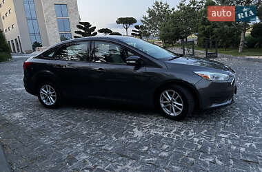 Седан Ford Focus 2015 в 