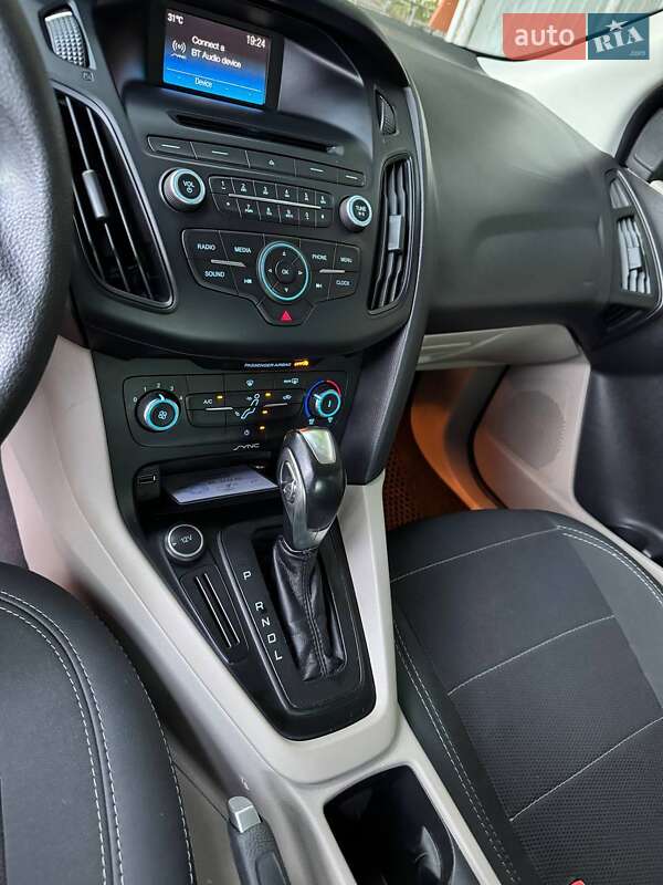 Седан Ford Focus 2015 в Никополе