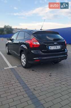 Хэтчбек Ford Focus 2014 в 