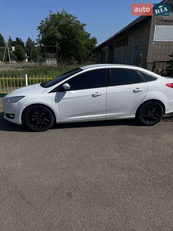 Седан Ford Focus 2016 в Бершади фото 6 Седан Ford Focus 2016 в Бершади
